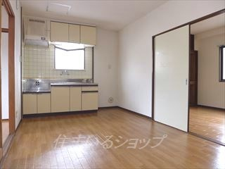 メゾンKSの居間・リビング