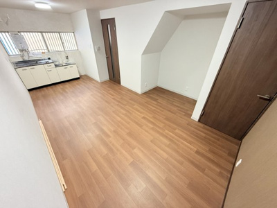 【居間・リビング】 | 法善寺4丁目戸建