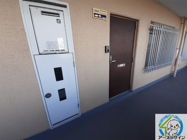 リバーサイドAのエントランス