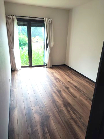 東松山市上野本　未入居住宅（平屋建て）太陽光システム搭載の洋室