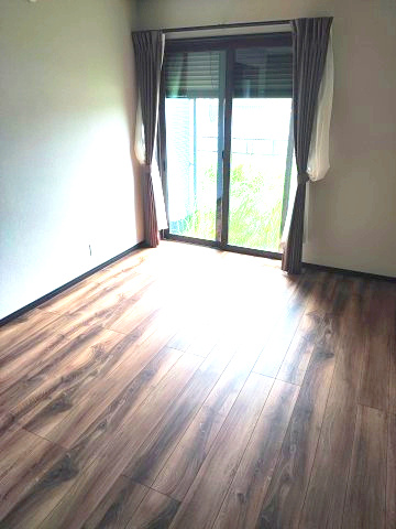 東松山市上野本　未入居住宅（平屋建て）太陽光システム搭載の洋室