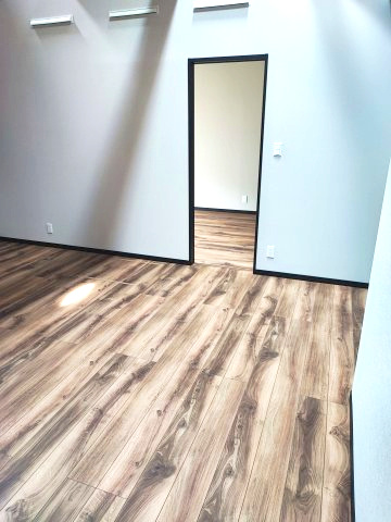 東松山市上野本　未入居住宅（平屋建て）太陽光システム搭載の洋室