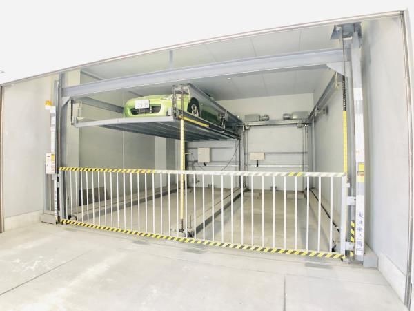 アルテール新御徒町の駐車場