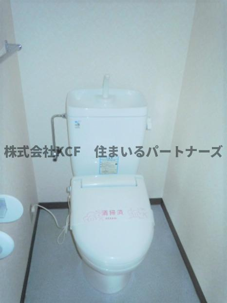 プレステージ百年公園のトイレ|落ち着いた色調のトイレです