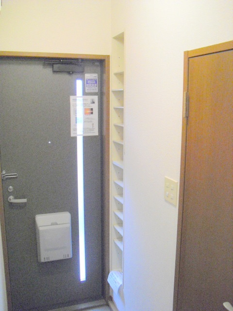 フラッツの玄関|たくさん入るシューズボックス