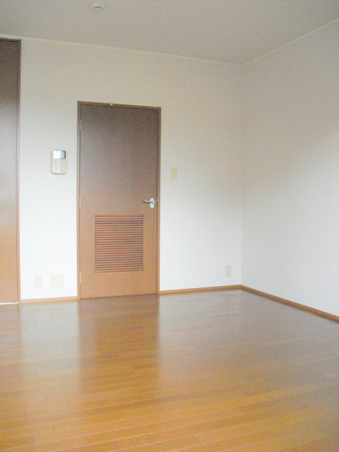 フラッツの寝室|洋室8帖あります