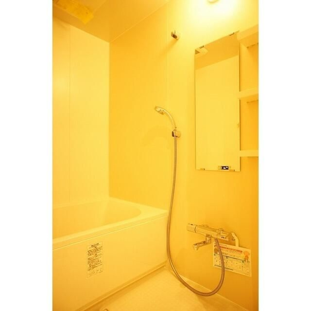 グランカーサ三ノ輪の浴室