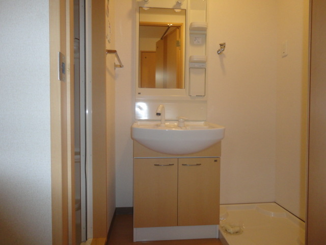 アムールハイムの独立洗面台|洗髪洗面化粧台