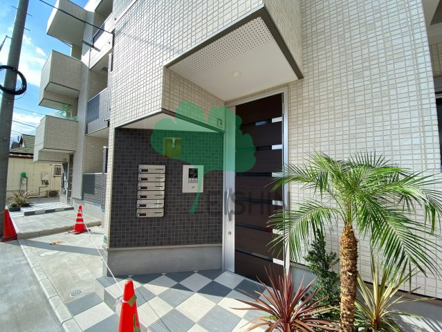 カトレア箱崎のエントランス