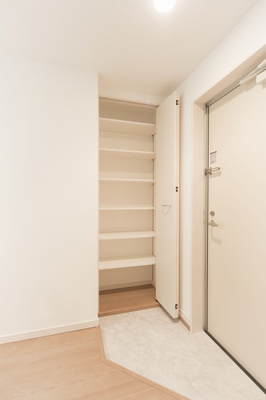 【玄関】 | ビラージュ箱崎