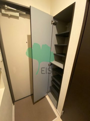 【玄関】 | Grandtic エルドラード | 下駄箱もしっかりついてます！