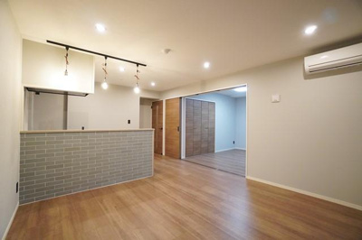 【居間・リビング】 | HEIRESS HIRAO | アレンジ自由自在の広々空間です！