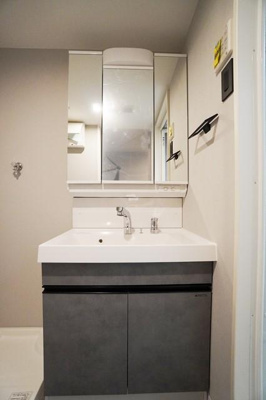 【洗面所】 | HEIRESS HIRAO | シンプルで使いやすい洗面台です！