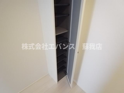 【玄関】 | スマイル本千葉 | シンプルで使いやすい玄関です