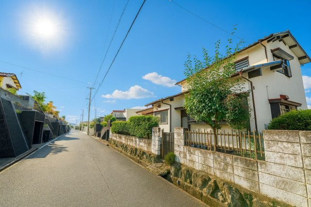 小郡市津古　売り土地の前面道路含む現地写真|前面道路含む現地写真です