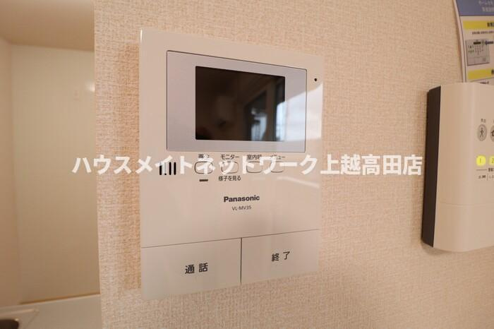 アネシス寺町のセキュリティ|モニターホン（参考同型201号室室内写真）