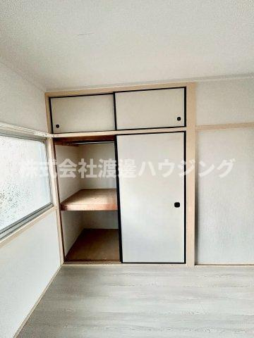 西立花町テラスハウスの収納