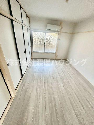 西立花町テラスハウスの寝室