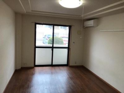 【内装】 | サラージュ | 室内