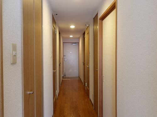 ライオンズマンション千葉グランドタワーのその他|廊下　※2025年9月撮影