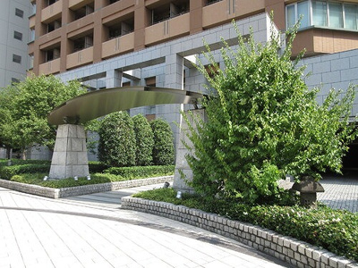 【エントランス】 | プラウドタワー千代田富士見 | エントランス　※2023年9月撮影の写真