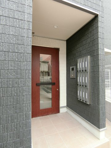 リブリ・FALCONのエントランス