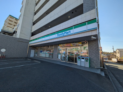 ちょっとしたお買い物に便利なコンビニが徒歩圏内！