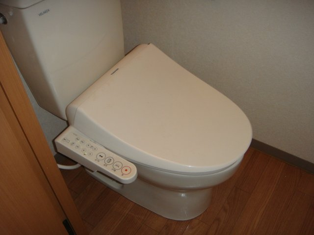 グリーンパークＤ棟のトイレ|シャワー付トイレ