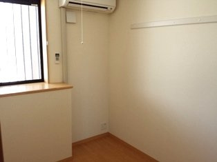 フォレスト・ヴィラの内装|洋室