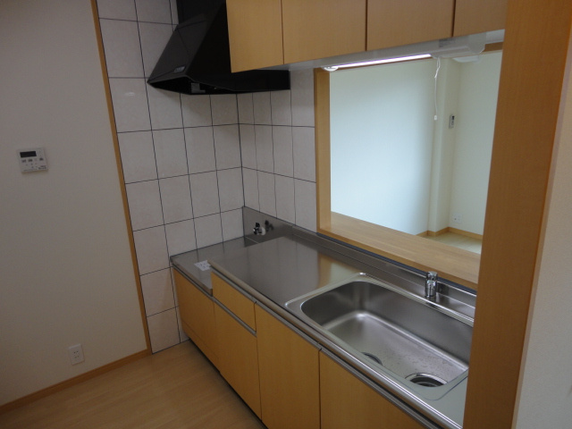 グランドアビタシオンのキッチン|キッチン