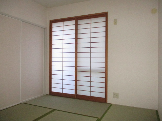 パイン法隆寺の寝室