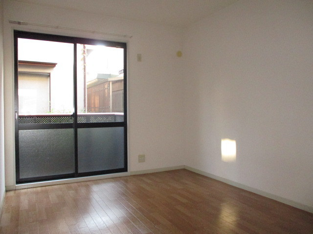 パイン法隆寺の居間・リビング