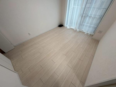 【洋室】 | 越谷北ローヤルコーポ | ●洋室5.4帖●