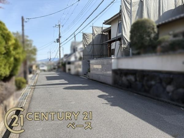 香芝市西真美３丁目の売地の前面道路含む現地写真|■現地撮影写真■おうちの近くには公園があります！