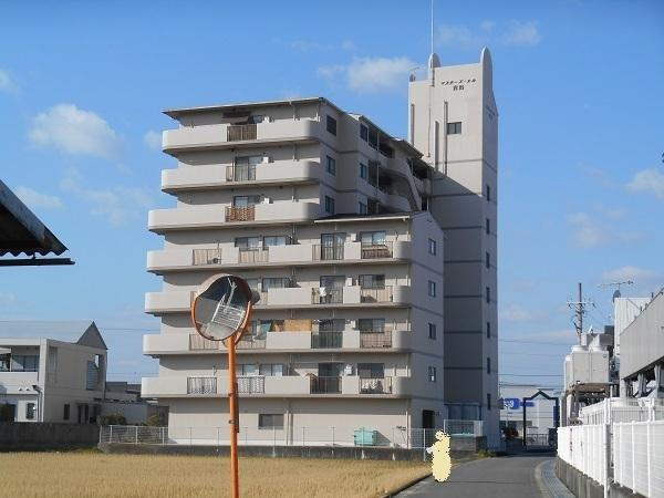 マスターズ・エル岩出の外観