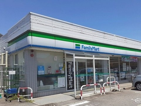 リブレ稲荷町の周辺|ファミリーマート富山稲荷町店まで450m