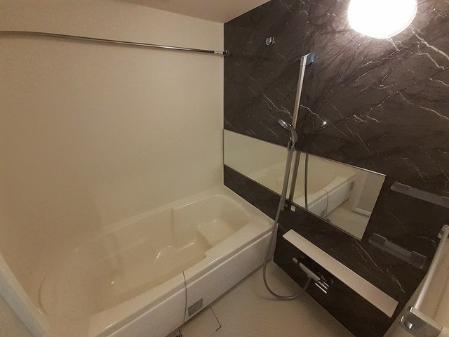 メゾン　クロシェットの浴室|日々の疲れを癒すお風呂付です