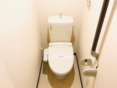 【その他】 | レオネクストクレストタウンＥ | 1Ｆのみ手すり付き