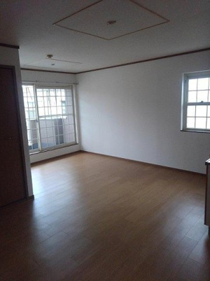 【居間・リビング】 | ジャン・セリューＡ