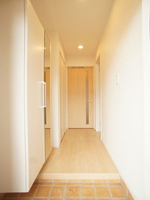 【玄関】 | ヒルトンバイア | 1階玄関！たくさん収納できるシューズボックスが付いています♪