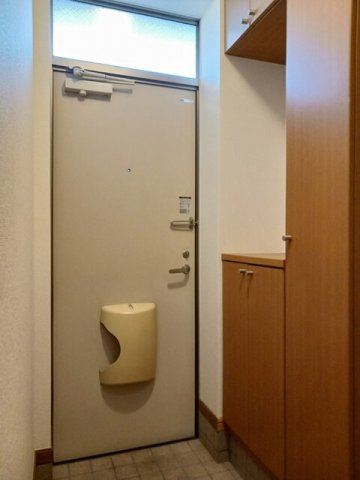 セントラルヒルズⅡの玄関