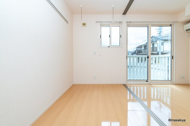 豊田弐番館の洋室