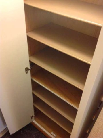 レオパレスＴＹ　ベルツリーの内装|靴箱