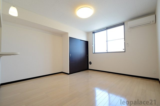 レオネクストブラウベルクの居間・リビング|同タイプ物件の写真です。