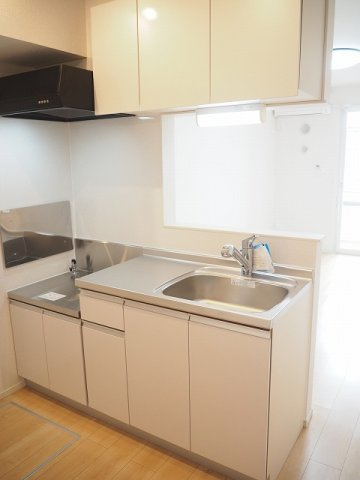 アヴァン婦中のキッチン