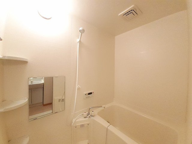 ベルモアＧＩＮＺＡの浴室