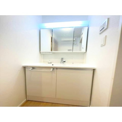 Ｋｏｌｅｔ横浜山手＃０７の洗面所