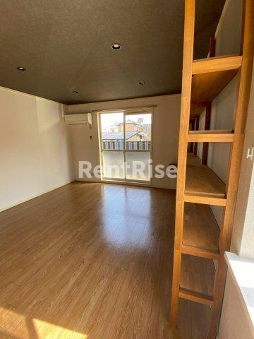 ハイツアグラの内装