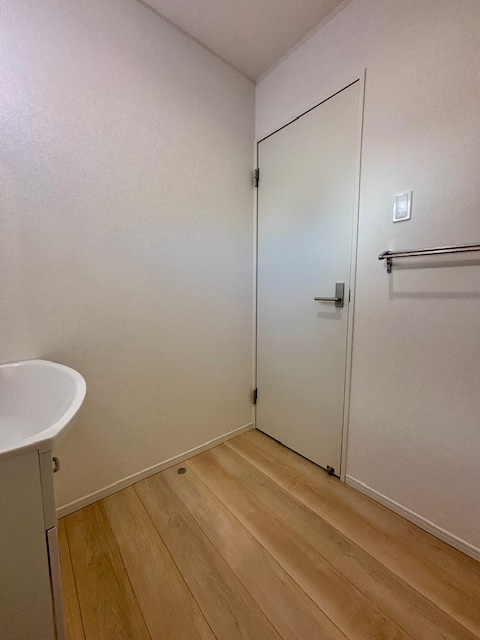 小郡市寺福童の新築一戸建の洗面所