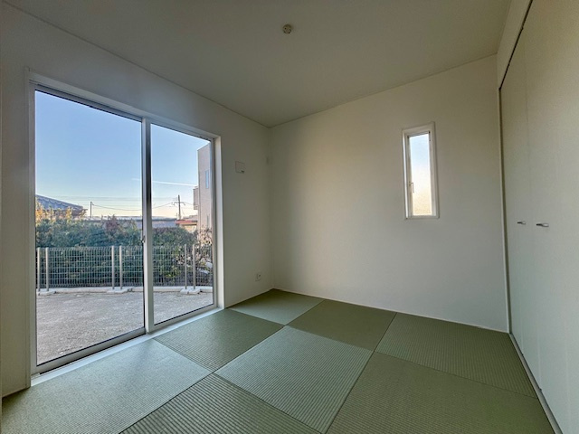 小郡市寺福童の新築一戸建の和室